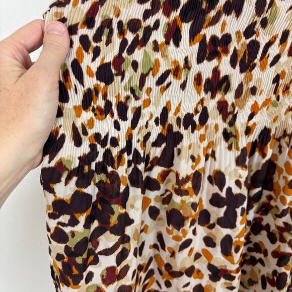 floral & ivy woman 2X Brown animal print blouse top bell sleeve v-neck - Picture 4 of 8